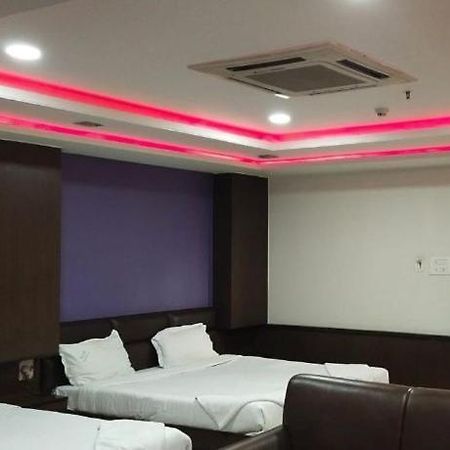 Hotel Vjr Residency By Hotelscart Hajdarabad Zewnętrze zdjęcie