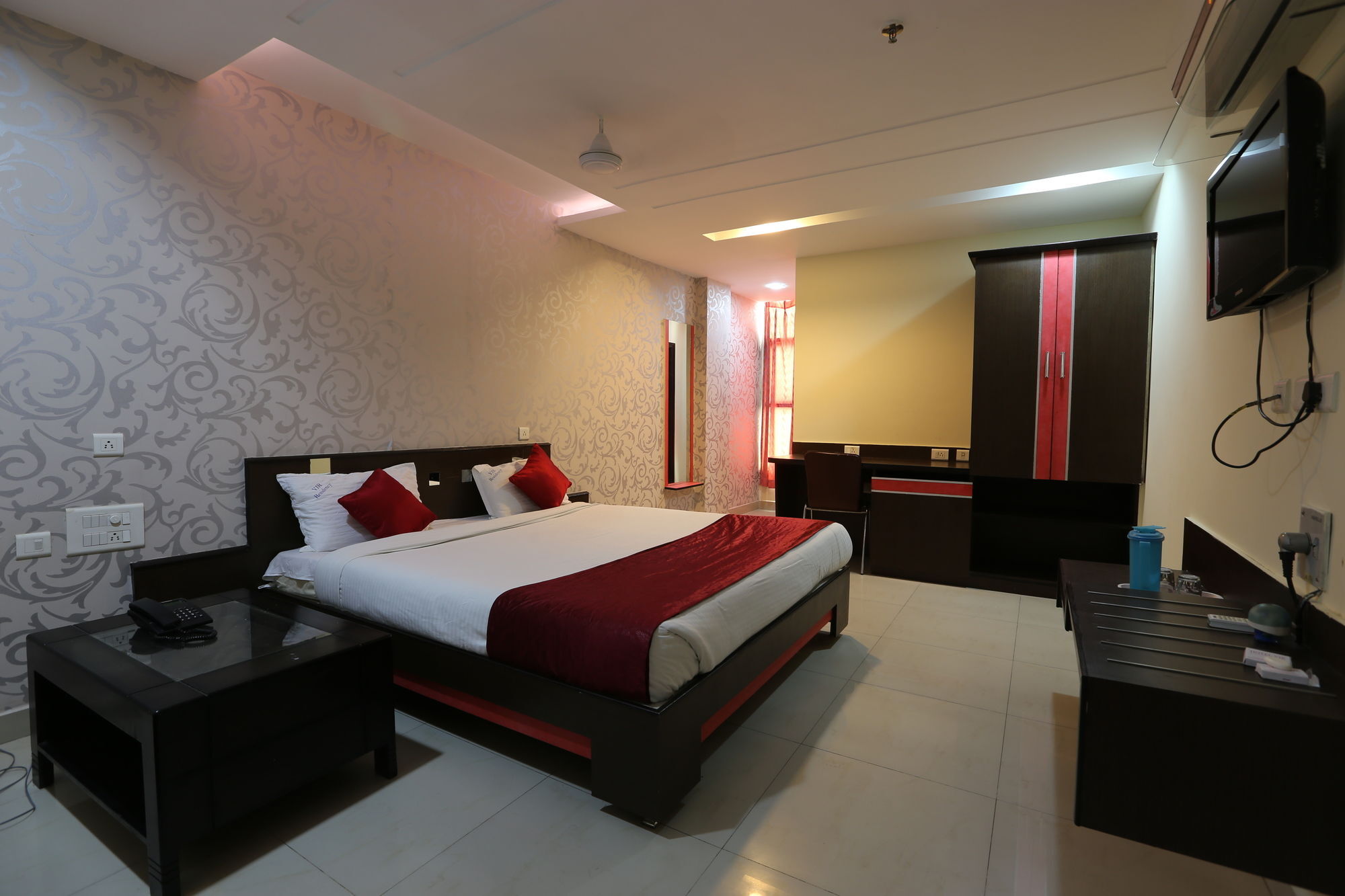 Hotel Vjr Residency By Hotelscart Hajdarabad Zewnętrze zdjęcie